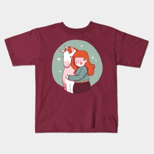 Lovely red haired girl with unicorn friend Kids T-Shirt